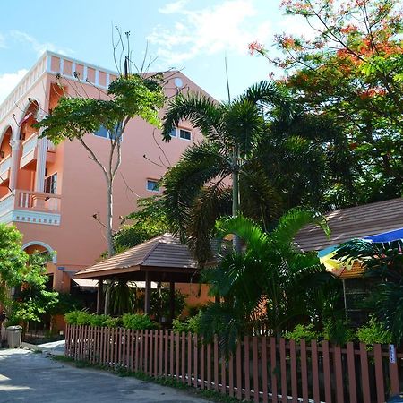 La Paillote Guest House Rayong Exterior foto