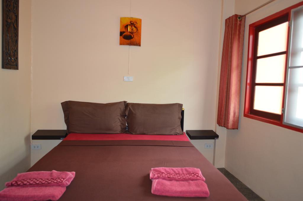 La Paillote Guest House Rayong Quarto foto
