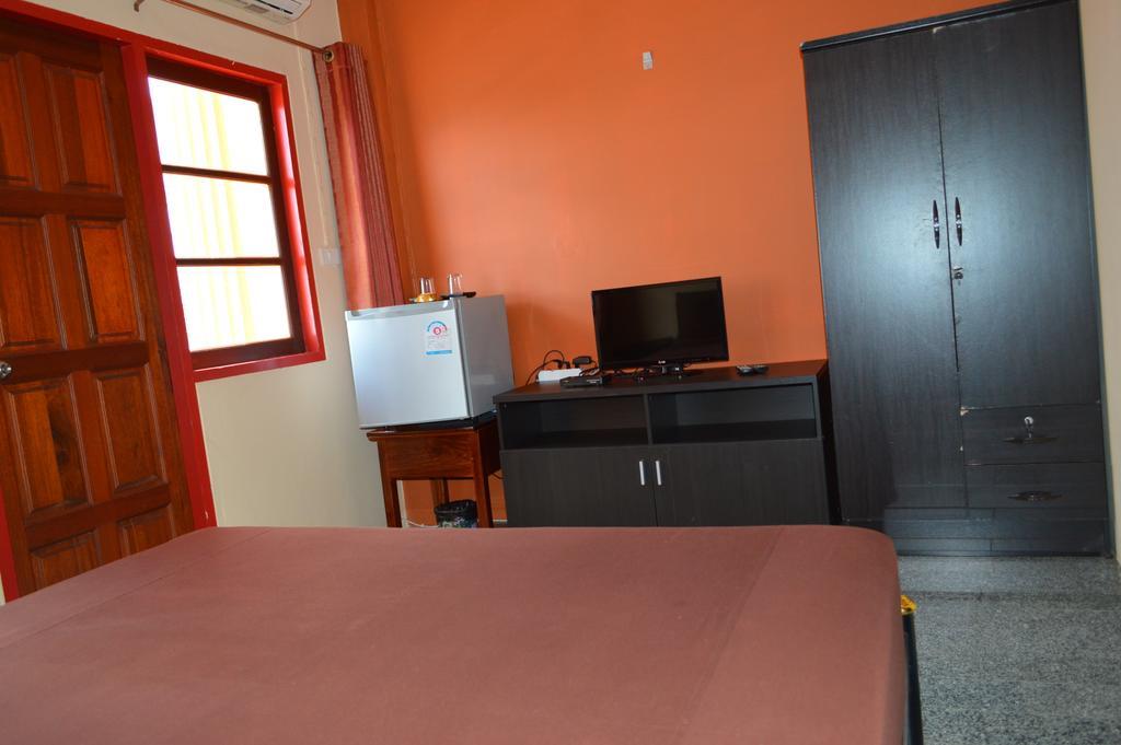 La Paillote Guest House Rayong Quarto foto