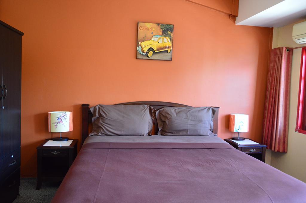 La Paillote Guest House Rayong Quarto foto