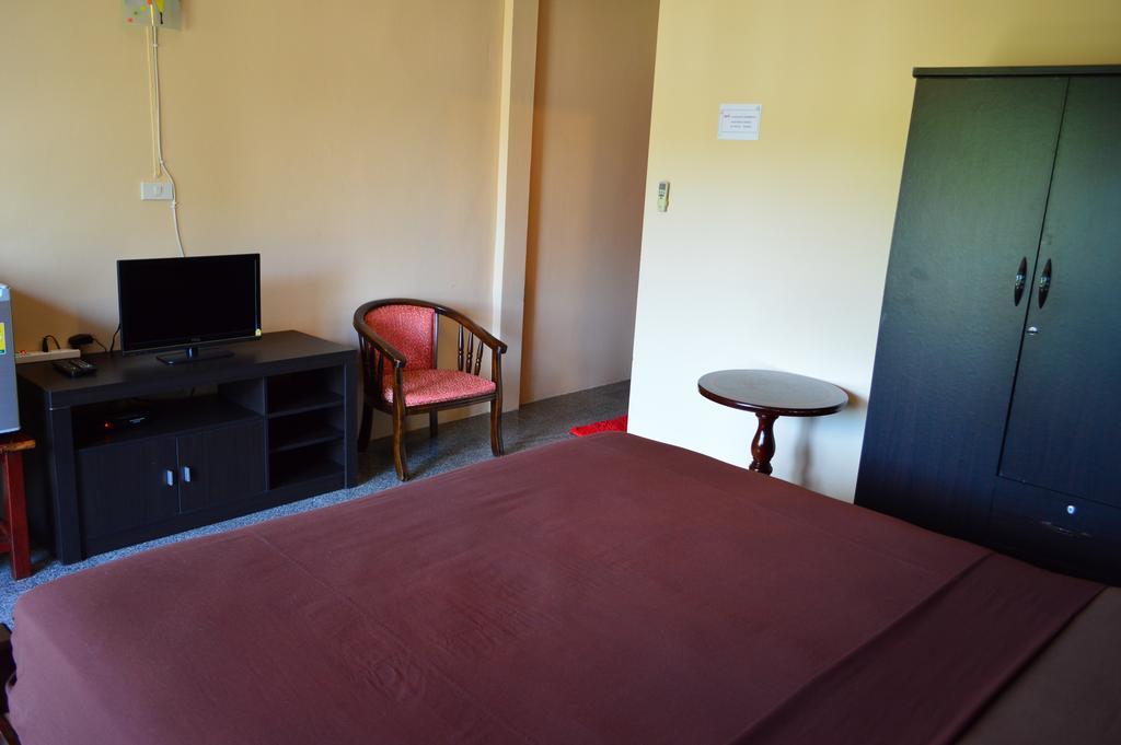 La Paillote Guest House Rayong Quarto foto